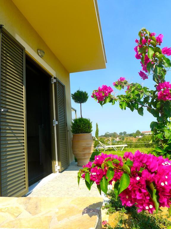 Divaria Villas Skala  Camera foto